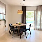 Meliora Villa *