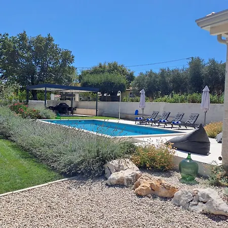 Meliora Villa *